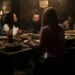 Quem aparece para o jantar em família na estreia do spin-off de The Blue Bloods?
