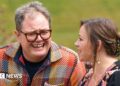 Quem sabe quem em Traidores de celebridades? Jonathan Ross e Alan Carr sabem mais – o pobre Niko Omilana sabia menos