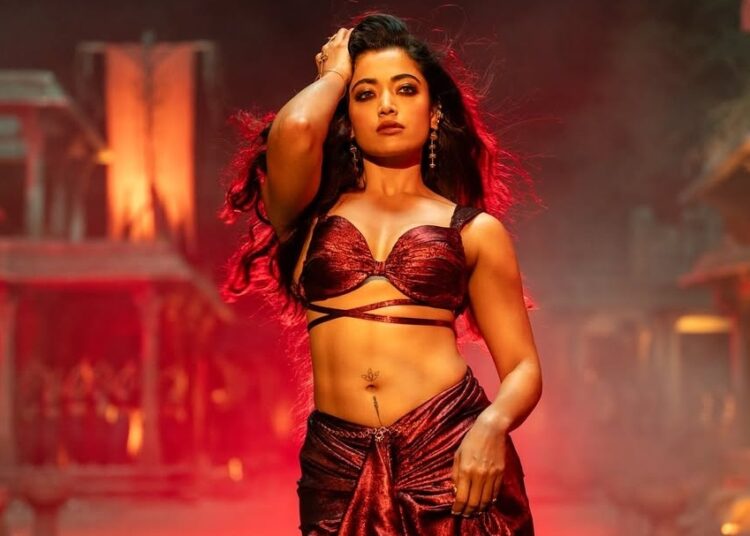 Rashmika Mandanna compartilha uma mensagem de vídeo especial em meio ao sucesso de Thamma. Assistir