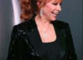 Reba McEntire está aproveitando a euforia de ter tudo aos 70 anos
