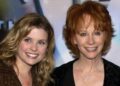 Reba McEntire fala sobre amizade com JoAnna Garcia Swisher