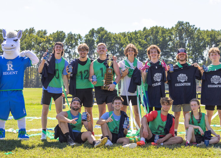 Regent University comemora o Chili Bowl no Royals Fest