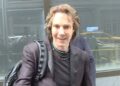 Rick Springfield diz que viagens aéreas são como uma 'roleta russa' no céu