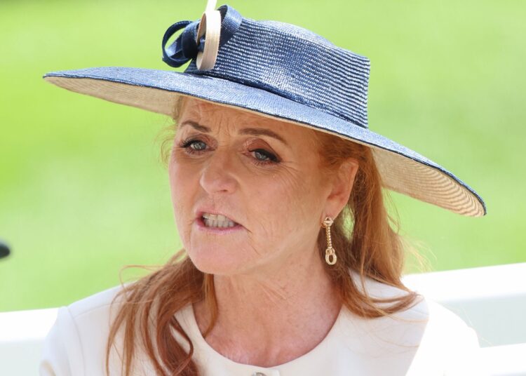 Sarah Ferguson está “à beira de um colapso”, pois suas filhas foram envolvidas no escândalo familiar