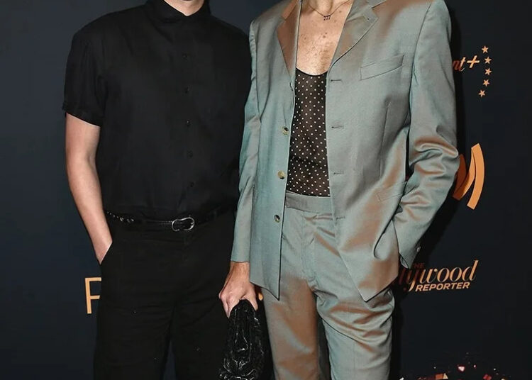 Scott Hoying da DWTS e marido Mark Manio esperando o primeiro filho