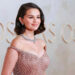 Selena Gomez revela mais um visual impressionante de casamento em Taylor Swift Tribute