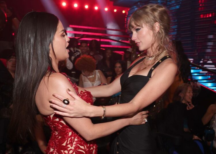 Selena Gomez revela o melhor conselho que Taylor Swift já deu a ela