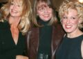 Steve Martin e Bette Midler estão entre as estrelas que prestam homenagem a Diane Keaton | Notícias de celebridades