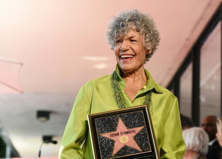 Susan Stamberg morta: 'mãe fundadora' da NPR, apresentadora de notícias tinha 87 anos