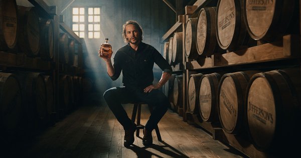 Taylor Kitsch lidera o Bourbon de Jefferson em uma aventura que quebra regras