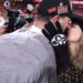 Taylor Swift Rocks Mini-Skirt On Date Night com Travis Kelce