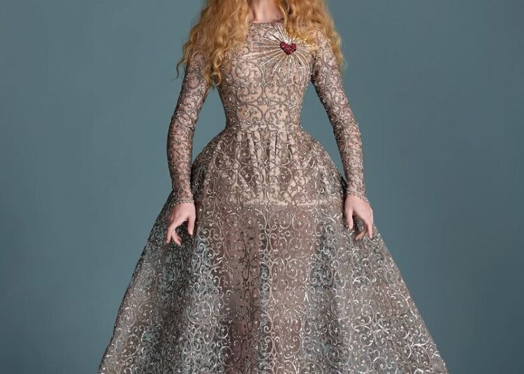 Taylor Swift usa o selo de Adelaide Paolo Sebastian no videoclipe de The Fate of Ophelia