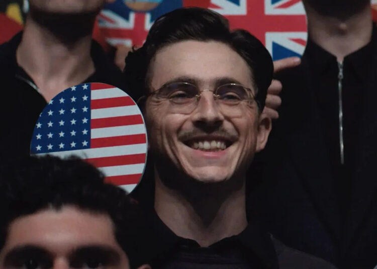 Timothée Chalamet oferece um 'melhor desempenho na carreira' no épico de pingue-pong de Josh Safdie 'inspirador'