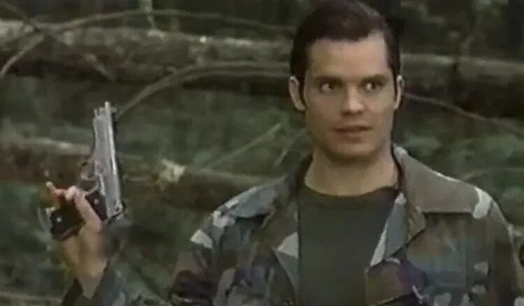 Timothy Olyphant fez sua estréia na TV nesta série cancelada dos anos 90