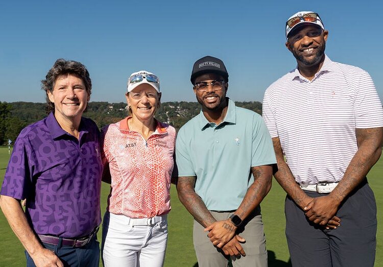 Torneio de golfe de celebridades City Harvest arrecada fundos para 1,5 milhão de refeições