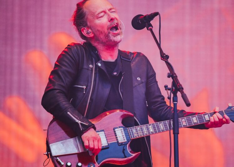 Turnê europeia do Radiohead Talk e decisão de interromper nova entrevista