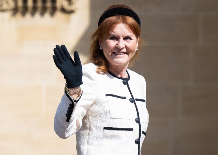 Um especialista real afirma que pode ser do interesse do rei manter Sarah Ferguson “no rebanho real”