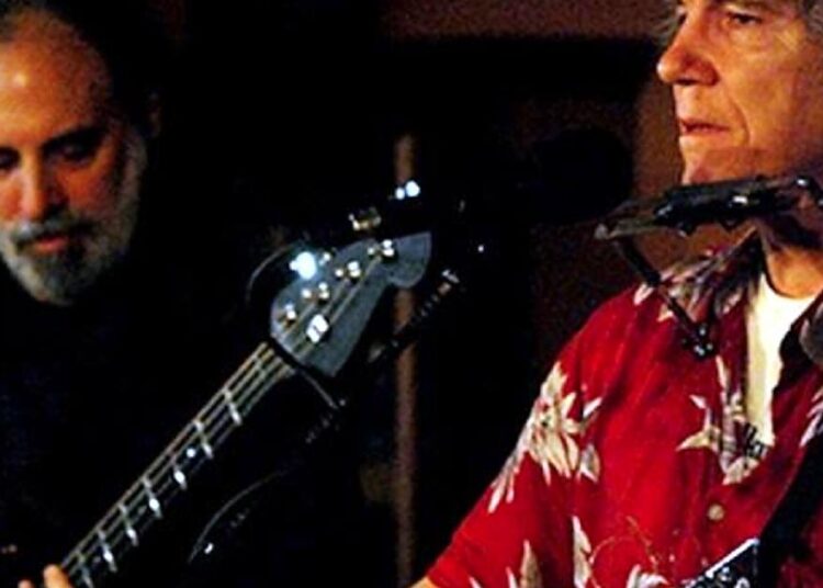 Under the Maple apresenta Rod MacDonald e Mark Dann | Entretenimento