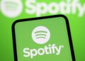 Usuários do Spotify boicotam a plataforma após ela se recusar a interromper o suporte ao ICE – Celebrity News – Entretenimento