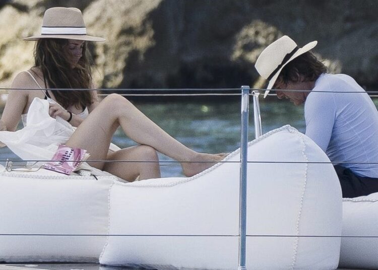 Veja por que Tom Cruise e Ana de Armas terminaram
