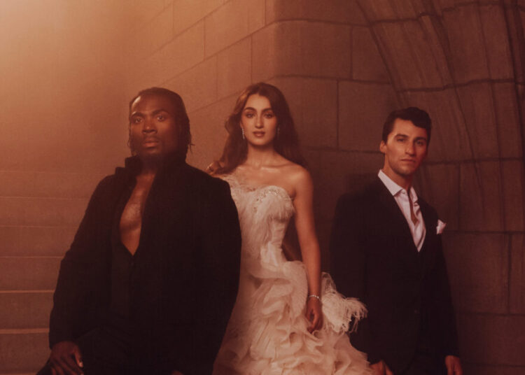 Vídeo: Veja Isaiah Bailey apresentar 'Music of the Night' da nova turnê do Phantom of the Opera nos EUA