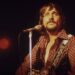 Waylon Jennings está de volta às paradas com novo álbum “Songbird”