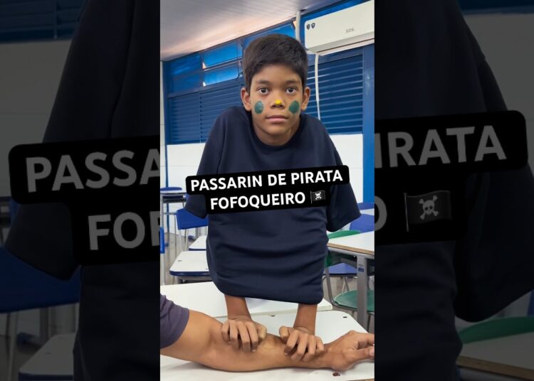 COMO FICO SABENDO DAS FOFOCAS DA ESCOLA?! 😅 #humor #alunos #escola #memes