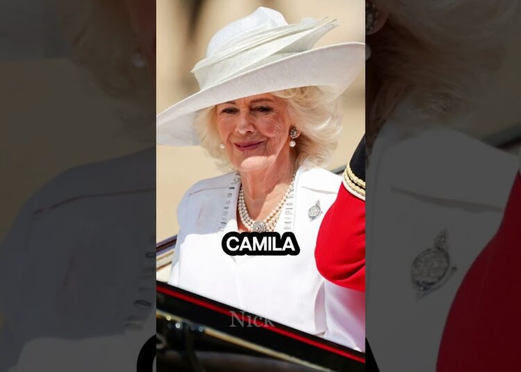 Kate se gana la admiración real mientras Camilla es reprendida 😳#Realeza #GuardiaReal #ReyCarlos