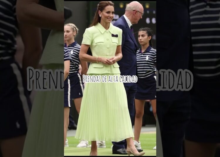 Moda de la realeza #oufitdelarealeza #modacontemporanea #modalujo