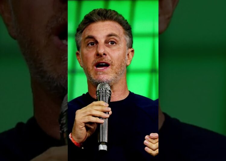 SE O DISCURSO É TÃO PACÍFICO, POR QUE A ESCOLTA É DE GUERRA? #lucianohuck #favela #policia #brasil