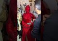 Quatro famosos que passaram dos limites com suas vestimentas no tapete vermelho. #curiosidades