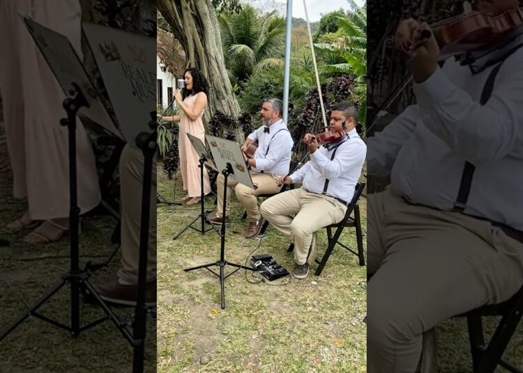 Água de Chuva no Mar | Orquestra Realeza Musical | Musicos Para Casamentos