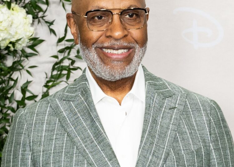 A estrela de Grey's Anatomy, James Pickens Jr., compartilha o diagnóstico de câncer
