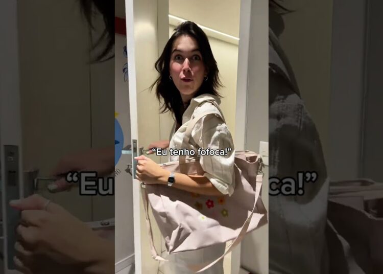 Eles se transformam pra escutar as fofocas✨🎀  #gocase #namorados #humor #copolife