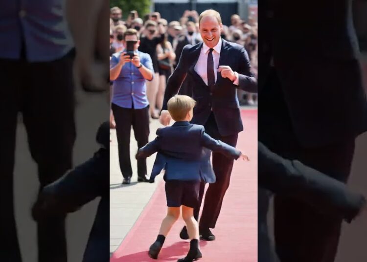^^ #royal #princewilliam #princelouis