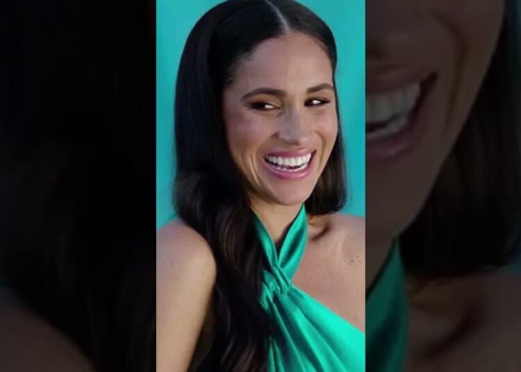 Meghan reage a polêmica do vestido e expõe toda a verdade! #shortsfeed #shortsyoutube