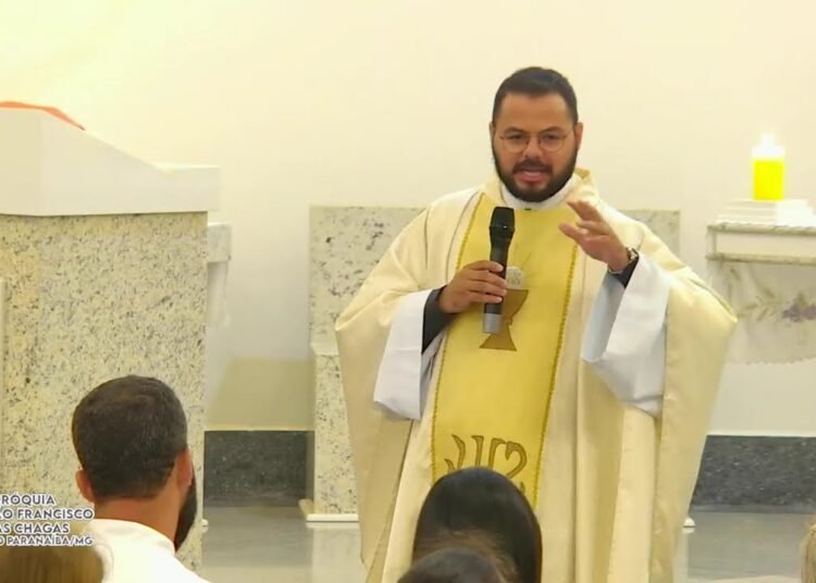 Cristo Rei: A Realeza Que Transforma Nossas Vidas – Celebração Especial com Pe. João Carlos