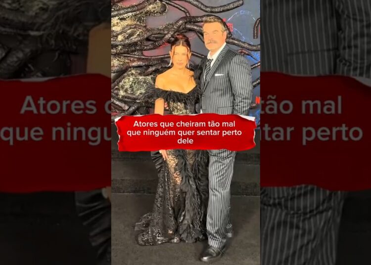 Atores que cheiram tão mal que ninguém quer sentar perto deles.