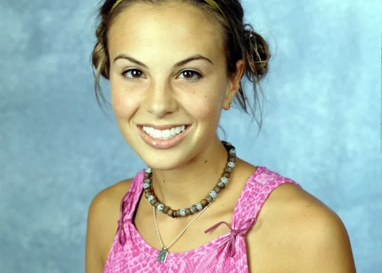 25 Celebrities You Never Knew Were on ‘Survivor’