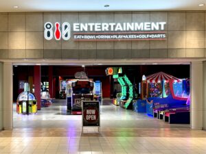 810 Entertainment abre suas portas no Dulles Town Center