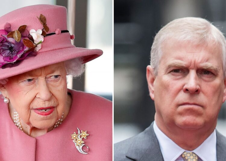 A Rainha Elizabeth II teria ficado ‘de coração partido’ com a situação de Andrew