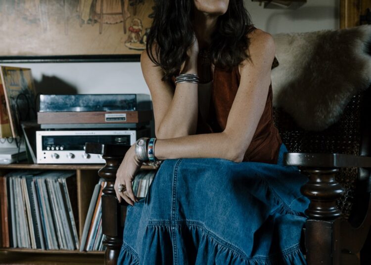 A compositora da Bay Area, Nicki Bluhm, retorna ao Felton Music Hall – Santa Cruz Sentinel