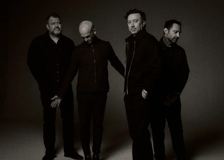 A distopia musical de Rise Against