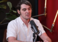 RJ Mitte falou sobre Hollywood (The Iced Coffee Hour/ YouTube)