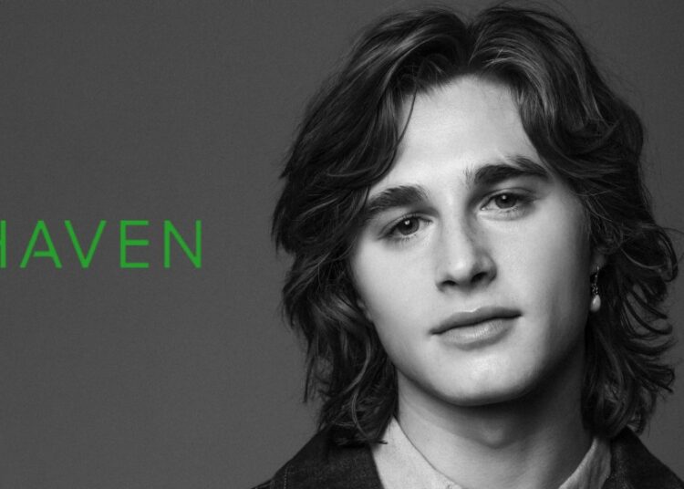 A estrela de 'The Runarounds' Alex Ellis assina com a Haven Entertainment