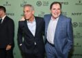 George Clooney, à esquerda, e Richard Kind