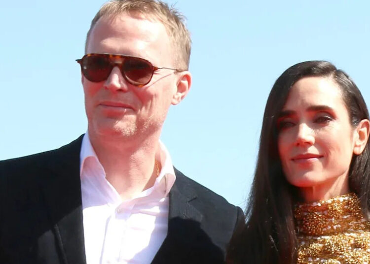 A foto de Paul Bettany do filho raramente visto dele e de Jennifer Connelly, Stellan, mostra de qual pai ele é parecido
