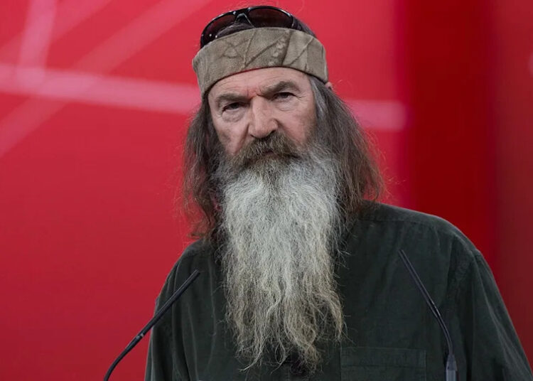 A proibição doméstica da estrela de 'Duck Dynasty' Phil Robertson à música country confundiu seus filhos
