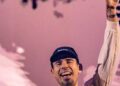 Afrojack aumenta o volume dos alto-falantes em Mumbai