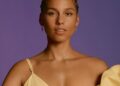 Alicia Keys se junta ao Hell's Kitchen na Broadway e fala sobre música de Natal